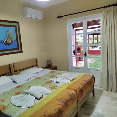 Augoustinos Villa Sarakinádhon Buitenkant foto