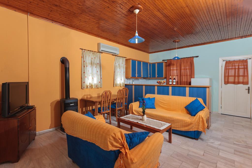Augoustinos Villa Sarakinádhon Buitenkant foto