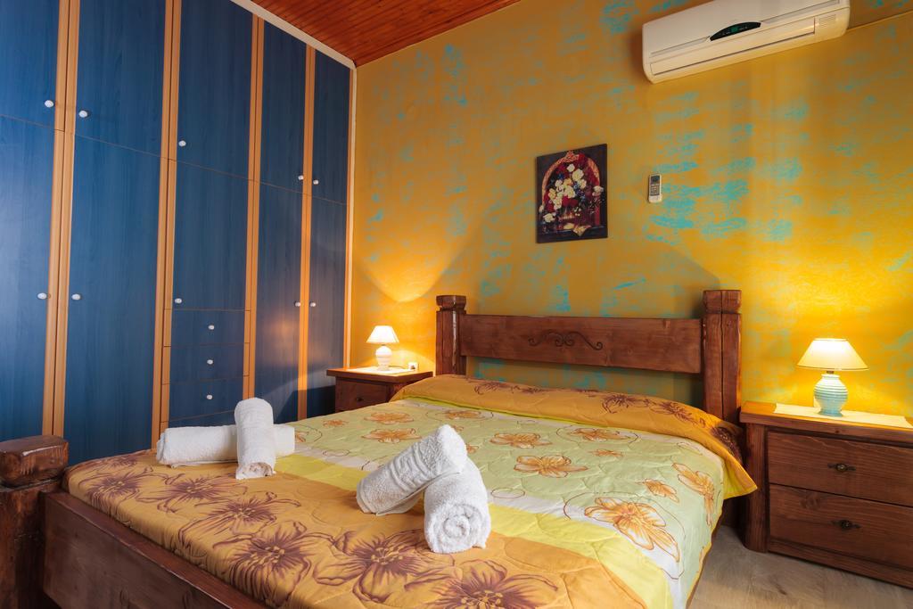 Augoustinos Villa Sarakinádhon Buitenkant foto