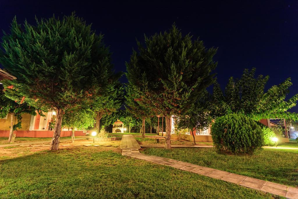 Augoustinos Villa Sarakinádhon Buitenkant foto