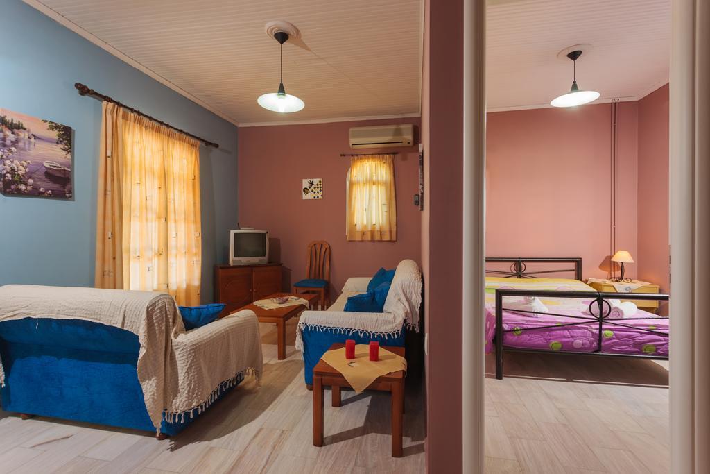 Augoustinos Villa Sarakinádhon Buitenkant foto