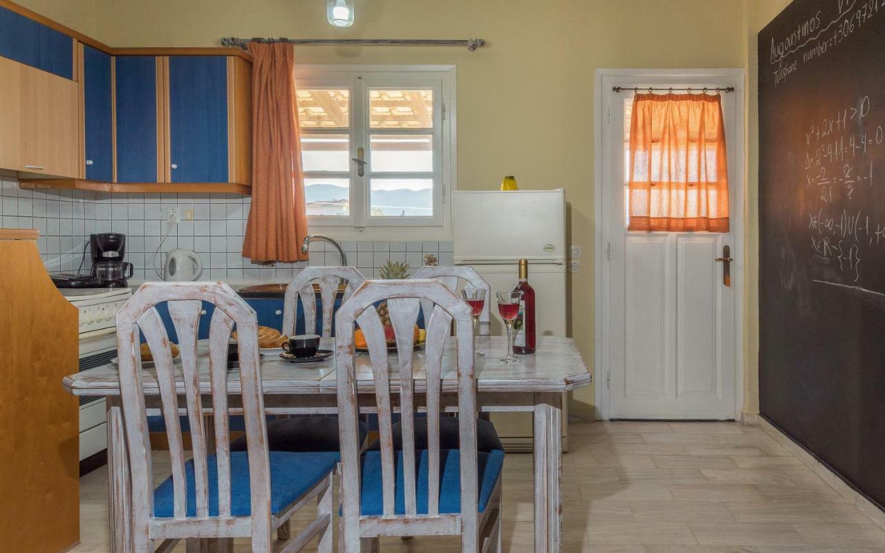 Augoustinos Villa Sarakinádhon Buitenkant foto