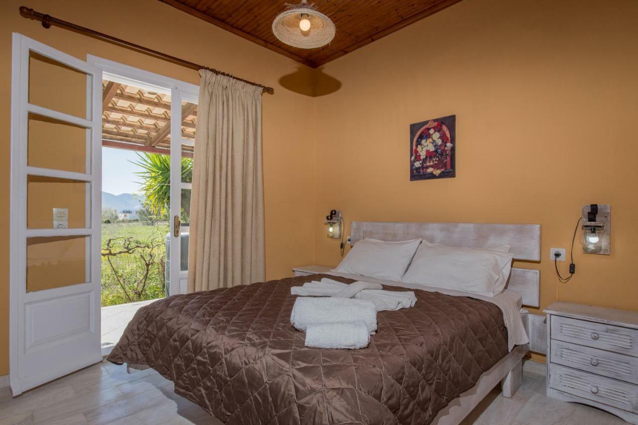Augoustinos Villa Sarakinádhon Buitenkant foto